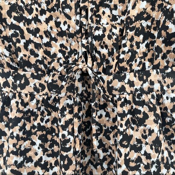 BCBGENERATION Dress Cutout Spotted Short Sleeve Animal Print Mini Pockets SZ 8 - Picture 7 of 13